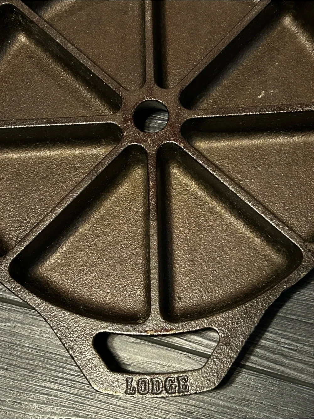 Cast Iron 8-Segment Skillet Pan - Black